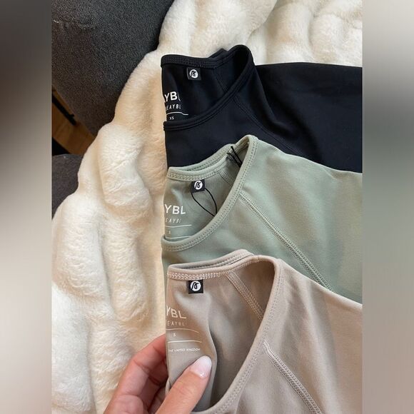 NEW AYBL Bundle Staple Long Sleeve Crop Tops small/xs - Picture 3 of 12